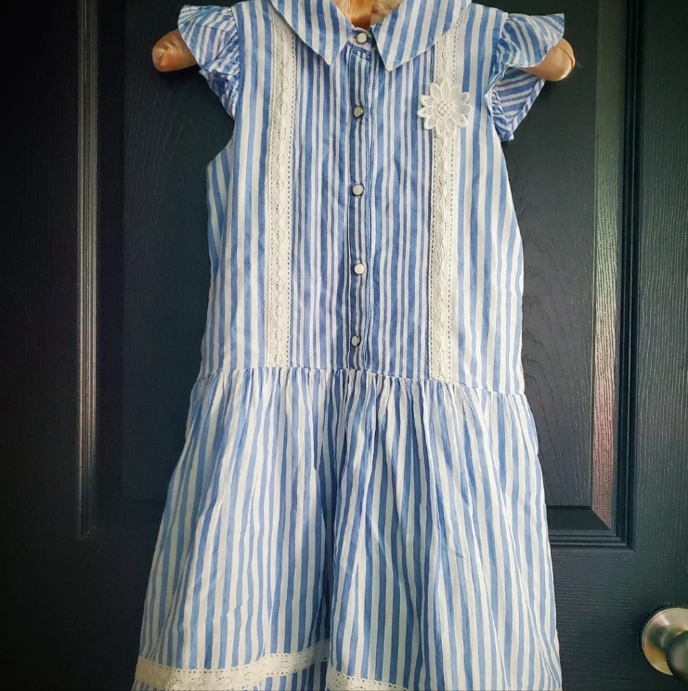 Cynthia Rowley High-low dress, Girls Size 7, Blue & White stripes w/ lace accent